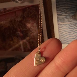 gold heart necklace